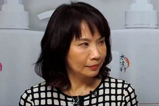 别被表象骗了，她根本不是“统派”，而是彻头彻尾的“台独”