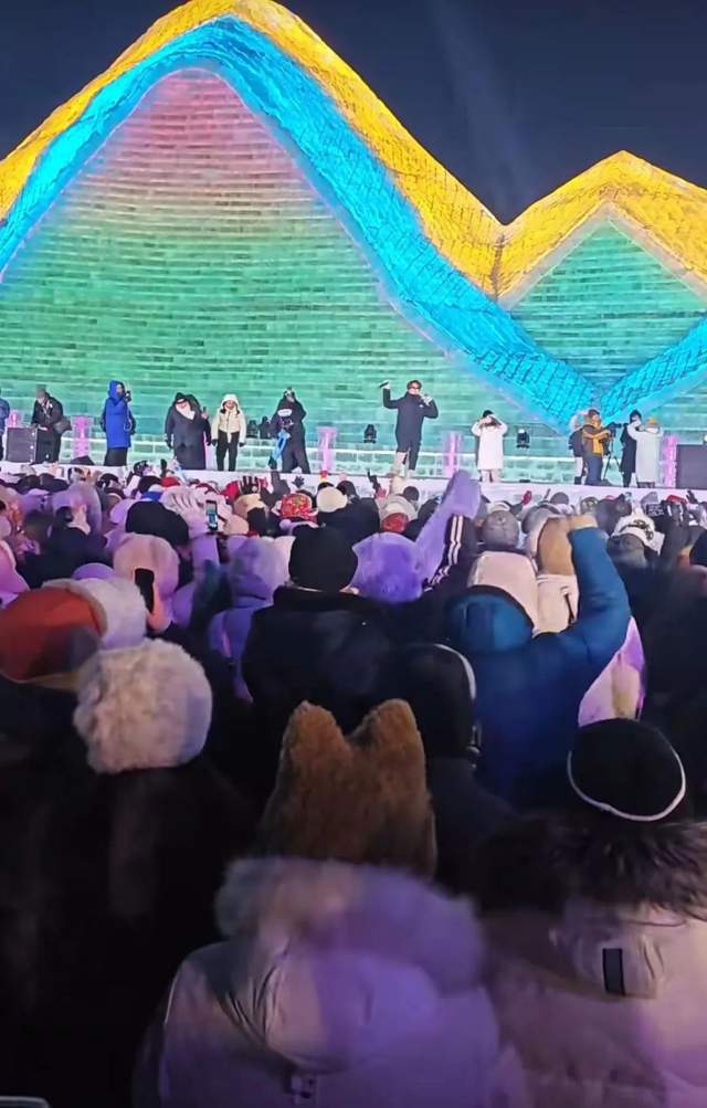 兔子舞怎么跳完整版 6592daf33ec44a759d7c9b295a0cac5b~tplv-tt-shrink:640:0.jpg?lk3s=06827d14&traceid=20231225140441327CB0FDFF940824C758&x-expires=2147483647&x-signature=sicV52Mwfv%2FqH1cKFc0jOzlJzSA%3D