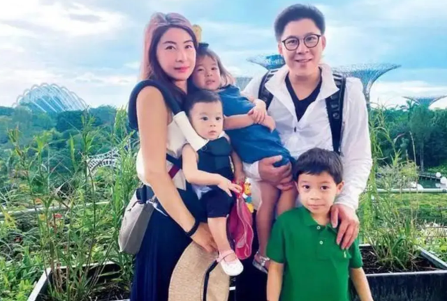 霍启刚没想到！44岁妻子和79岁老爸同时官宣喜讯，为霍家“争光”