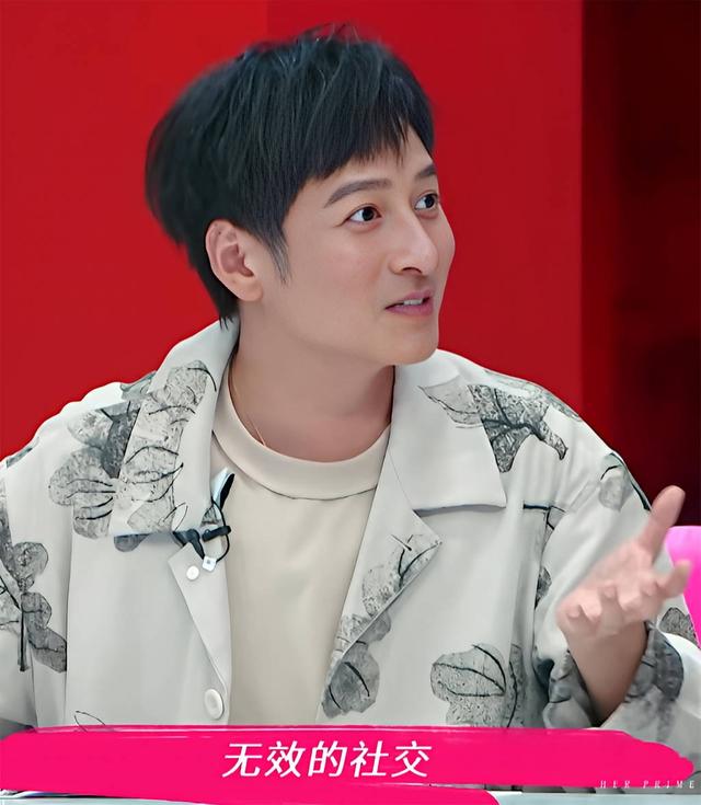 钱再多有什么用？从主持人到“精神病”，48岁李维嘉现状令人唏嘘