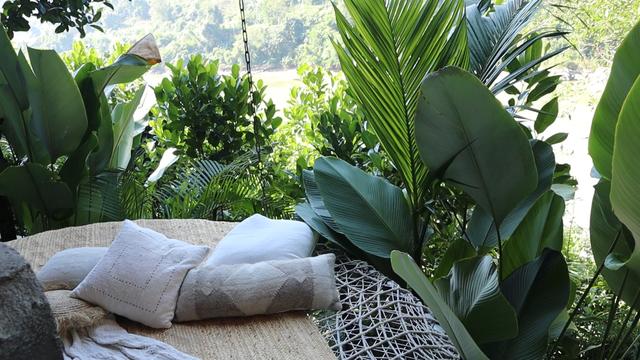 云南边境神秘村落，住在国际河畔，哈尼族阿克老寨