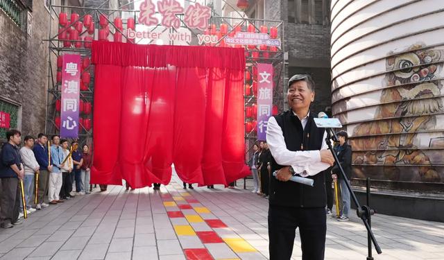 湾区文化探寻首站|古董Mini车队巡游朱紫街