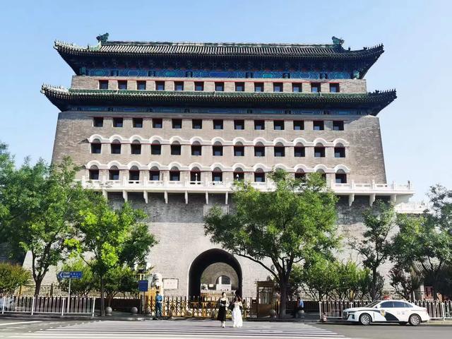 周日清晨的北京街道