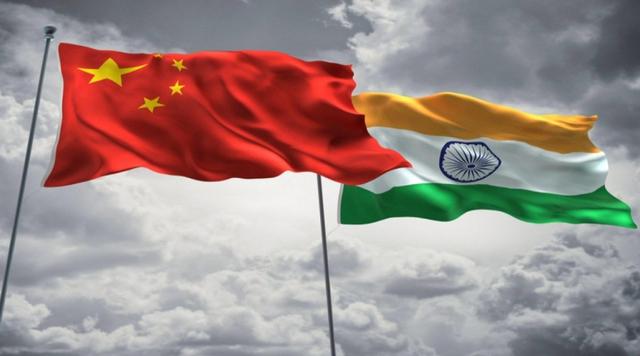 一架专机抵华，中方迎来稀客，沙利文：特朗普帮了中国“大忙”