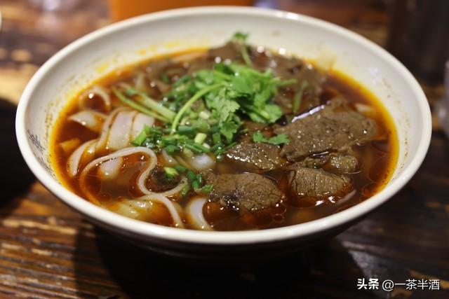 免费营地：江西省上饶市自驾游免费停车露营地-主要景点-特色美食