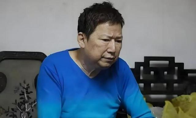 "第一软饭男"去世了，伺候美国老妇13年，继承268亿，死后钱给谁