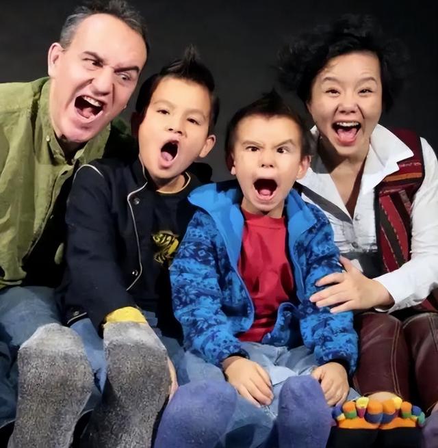 离婚10个月后，龚琳娜自曝和丈夫离婚内幕，原来对方喜欢奥地利的