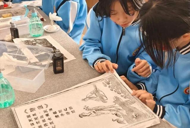 青春十一 文旅共赏丨博物馆里感受“诗韵新生”