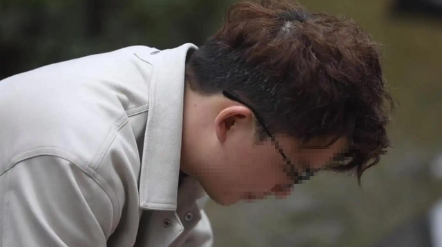 地铁偷拍案二审判了！涉事两女生社会性死亡	，4大疑问是时候解开