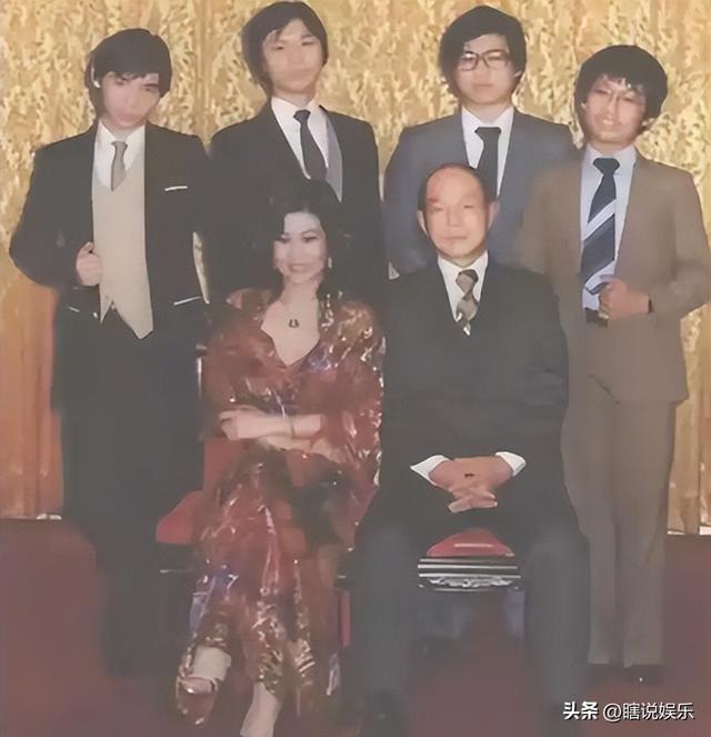 霍英东家规森严：二房三房太太貌美得宠，都生了儿子却从不争家产