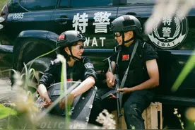 警营中，她们以别样的美丽绽放图片
