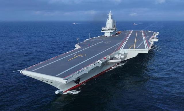 歼-35等完成在福建舰上弹射起飞