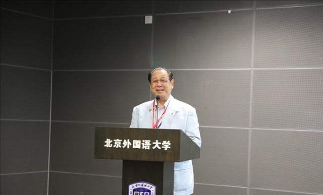 日本将迎来首位女首相，已公开反华，奇怪的是特朗普同样后背发凉