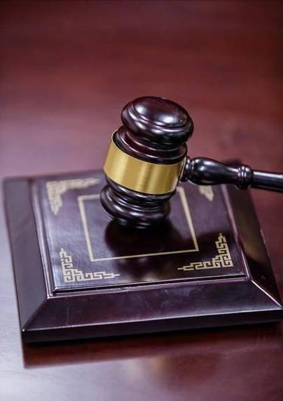 华为芯片大案14人全判刑！偷走9亿研发成果，公司被强制解散！