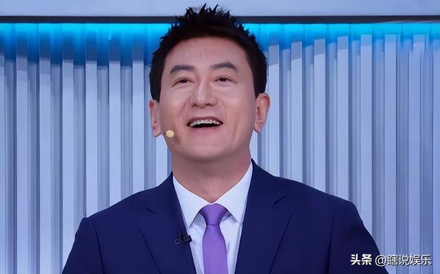 2025央视主持人大赛最大黑马竟是她，年仅22岁，康辉夸个不停！