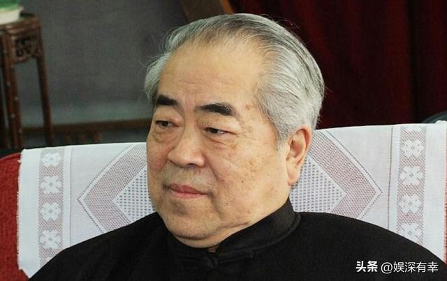 一个贪财，一个好色，87岁范增娶37岁徐萌，已然成了一个“笑话”