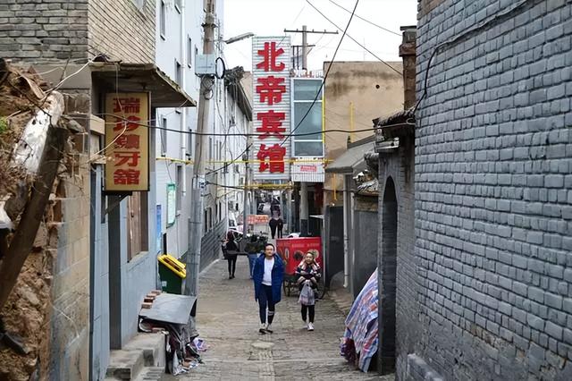 榆林老街一条条小巷，让我感受到一份份鲜活人物的形象