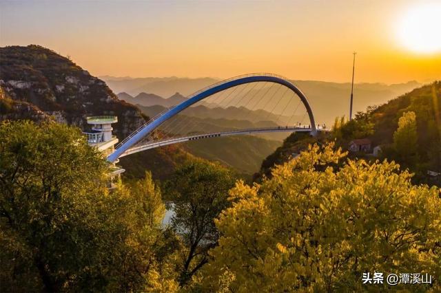 飞“阅”山川，住进潭溪山秋画里