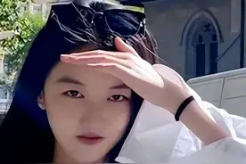 王菲女儿李嫣被吐槽学习不好？就读大学曝光，排名不靠前不是名校图片