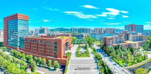 最近，湖工商&湖南钢铁集团，达成合作共识！