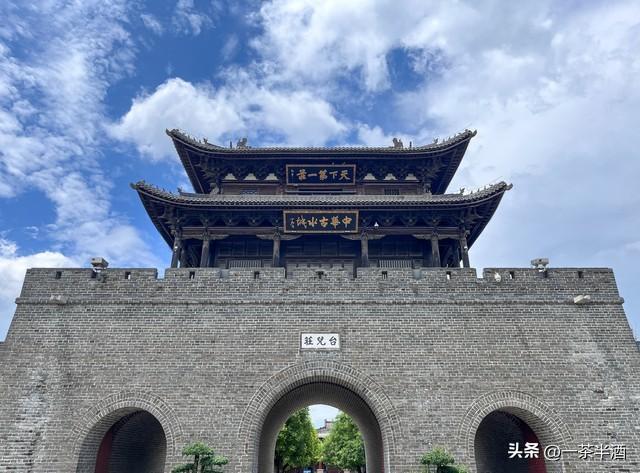 自驾营地：山东枣庄市境内免费床车房车露营地停车场主要景点美食