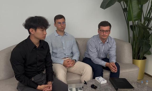 拉贝之孙受邀参加大阅兵观礼，已在北京，马库斯三人最难的是士杰
