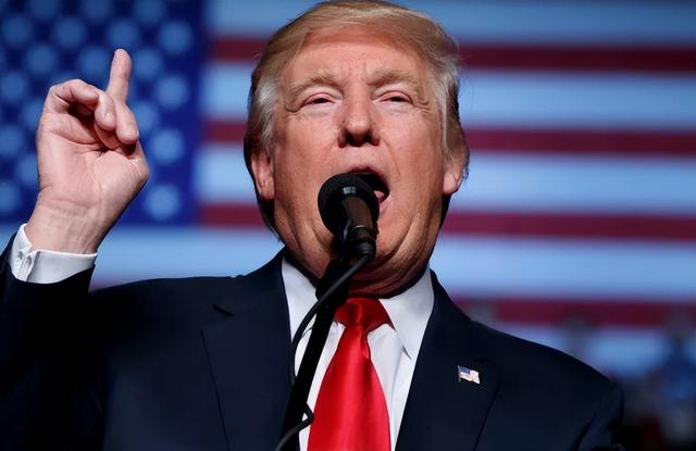 中方发话后，泰国开出停火条件，洪森父子倒向美国，最大输家已定