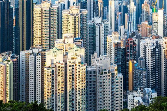 从一次香港“特种兵”旅行，想到大埔火灾的背后