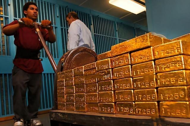 割全世界韭菜，为什么美元是霸权？