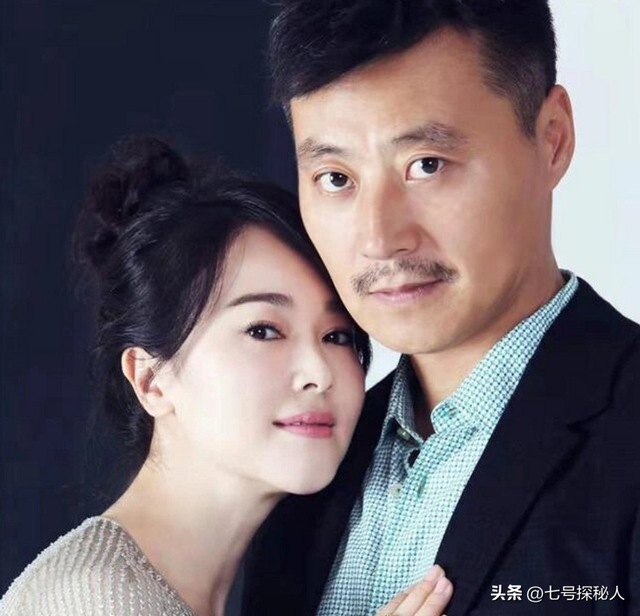她曾是体操冠军，16岁被姜文带进娱乐圈，因长得太美绯闻多如牛毛