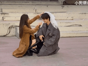 这对姐弟恋…这么甜的吗？我倒看看多好磕？