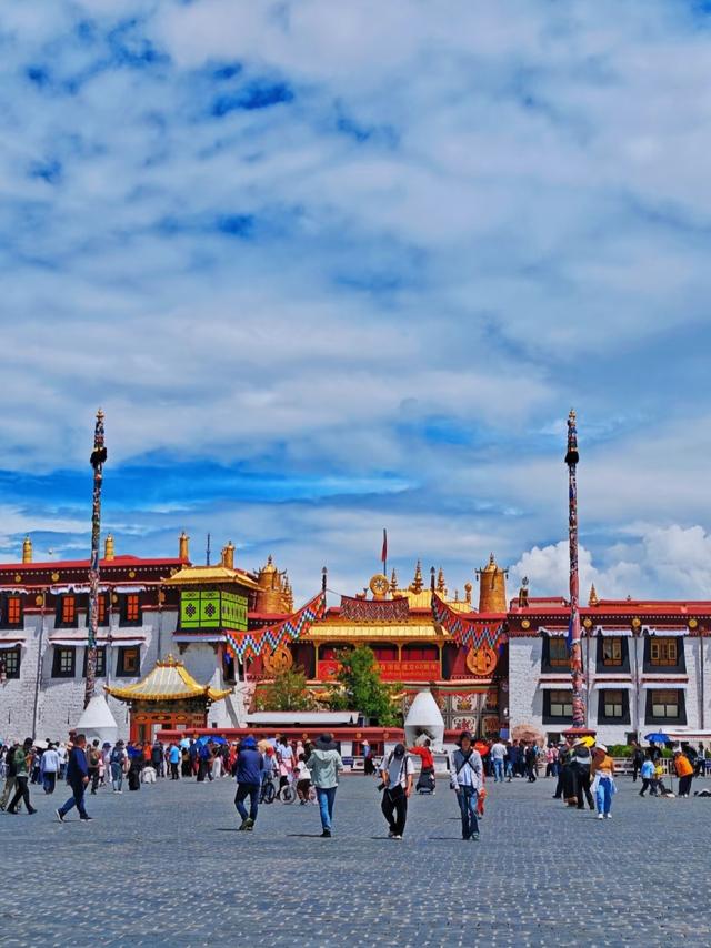 拉萨必去十大景点排行榜，这才是拉萨最值得去的10个景点，收好！