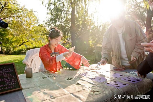 惊了！年末尾牙杭州老板们今年争相“包岛”开年会