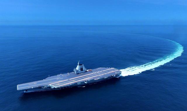 福建舰入列后，中国下一艘航母该怎么造？