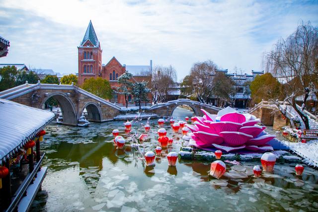 想把台儿庄古城的雪寄给你！