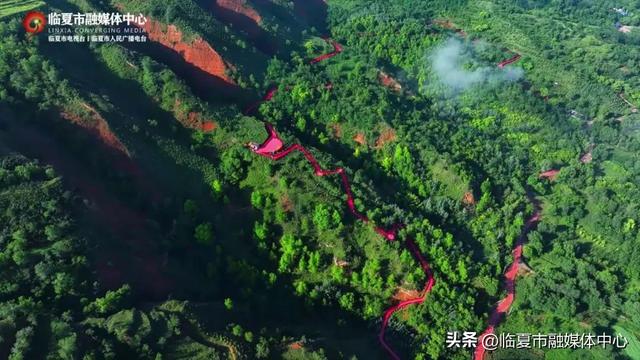 飞阅花都③丨初秋时节，邂逅凤凰山的斑斓盛景
