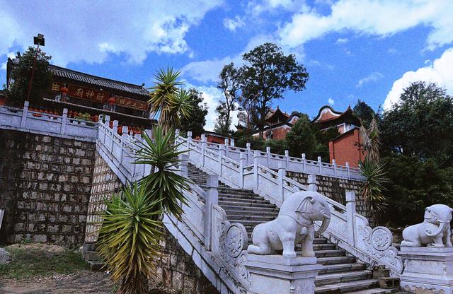 商贸重镇的财神庙，始建于明代的古寺，是一个商镇兴盛衰落的见证