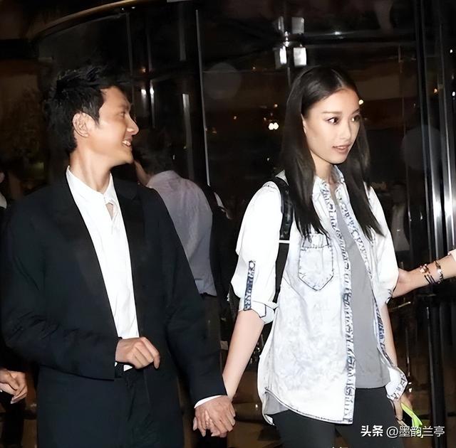 景甜不忍了！公开回应感情状态，与冯绍峰闪婚事件真相大白