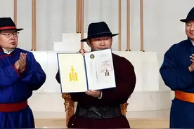 横插我国腹地340公里几乎将内蒙截断，这块外蒙领土为何碍眼？图片