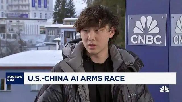 华裔天才少年成百亿富翁，曾献计特朗普，阻止中国AI技术抢跑