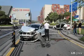 自己剐蹭了-发生单方事故怎么办?一招教你轻松办理赔图片