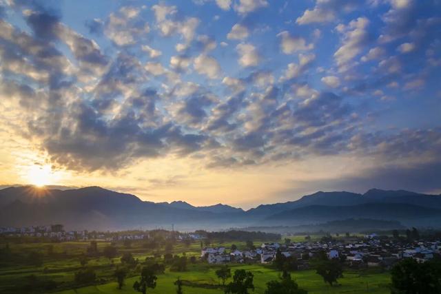 实力上榜！黟县跻身2025中国旅游百强县第23位，文旅实力再获国家级认可 | 超级皖黄山市争霸赛等你来战