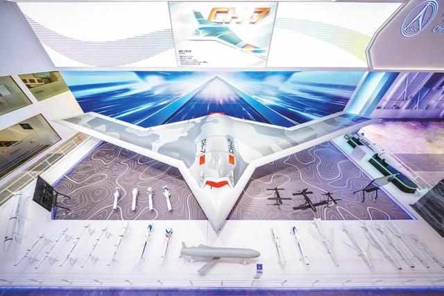 高空隐形“大蝙蝠”首飞，一周内中国亮相两种新概念无人机