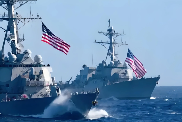 美航母红海三连事故，胡塞用无人机搅局，美国航母教中国海军一课