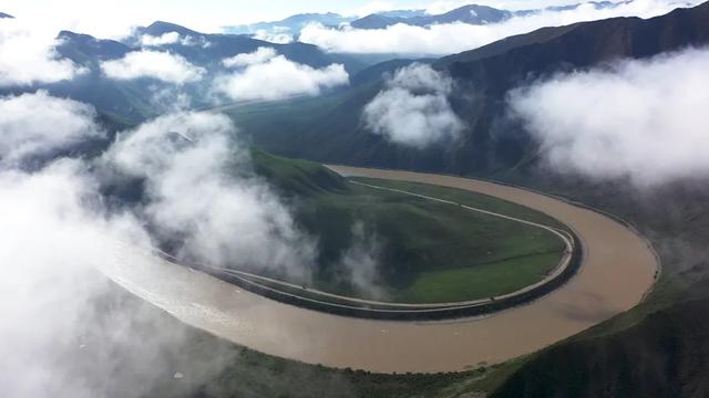 亚洲第一天然草场，中国名马河曲马诞生地，海拔3400米的湿地美翻