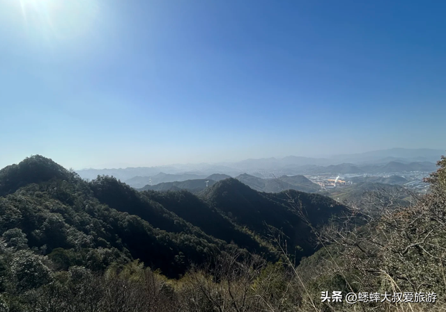 来挑战杭州7公里“名人环线古道”吧，全程5小时，真野路，超松弛