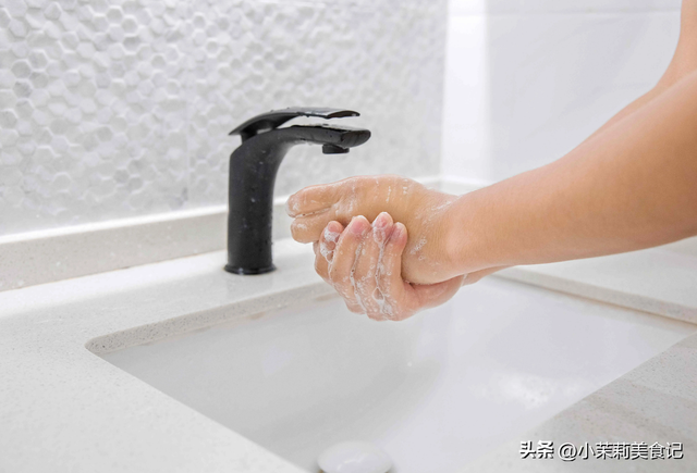 明日冬至，牢记：1不洗，2不送	，3不穿，4要吃，吉祥圆满福气旺