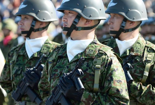 高市早苗另辟蹊径，大幅提高强军预算	，我们低估了这场“阳谋	”！