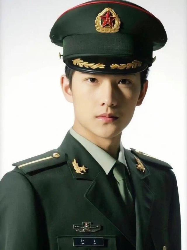 李少红的直觉是对的，33岁变了面相的杨洋，给娱乐圈明星提了个醒
