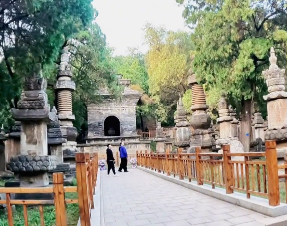 长清灵岩寺风景区门票价格，旅游攻略，交通路线